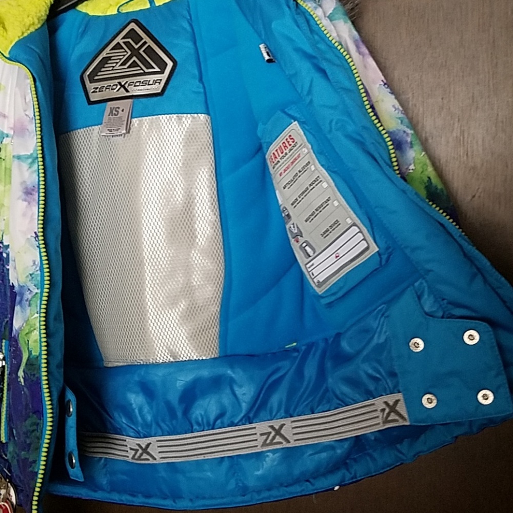 Winter jacket - Picture 3 of 3
